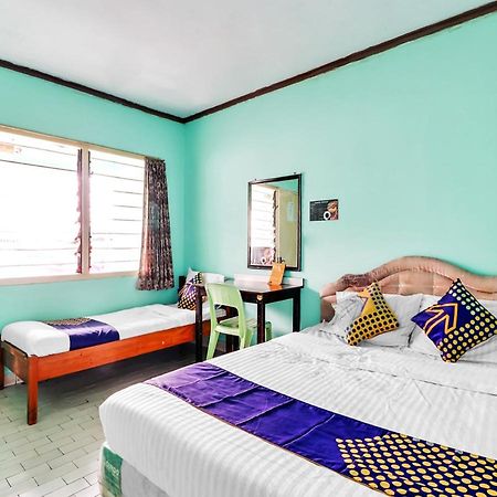 Spot On 90003 Villa Tawang Cianjur Kültér fotó