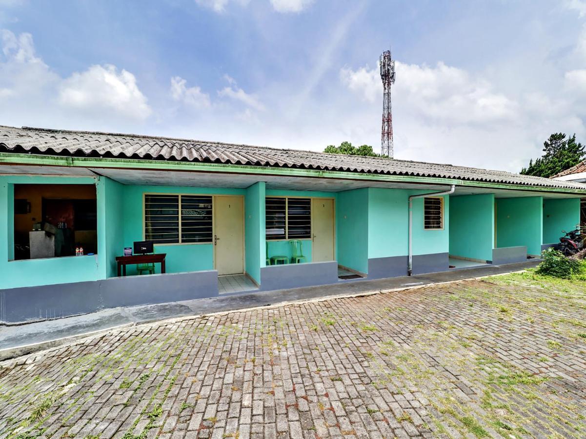 Spot On 90003 Villa Tawang Cianjur Kültér fotó