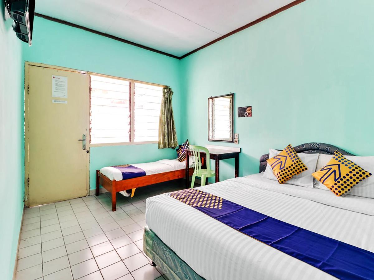 Spot On 90003 Villa Tawang Cianjur Kültér fotó